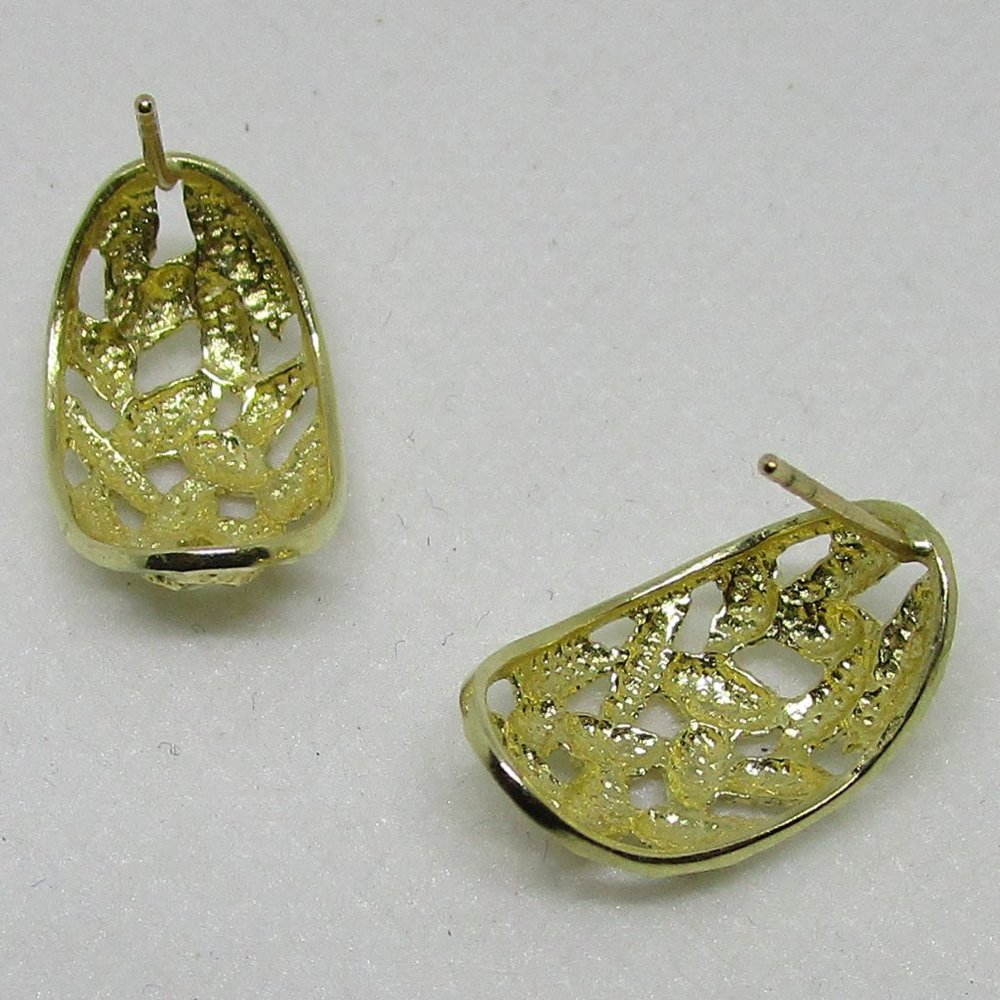 14kt Solid Yellow Gold Earrings - image 4